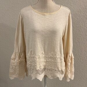 Alter’d State Elegant Cream Lace Trim with Bell Sleeves Women's Top Size Large